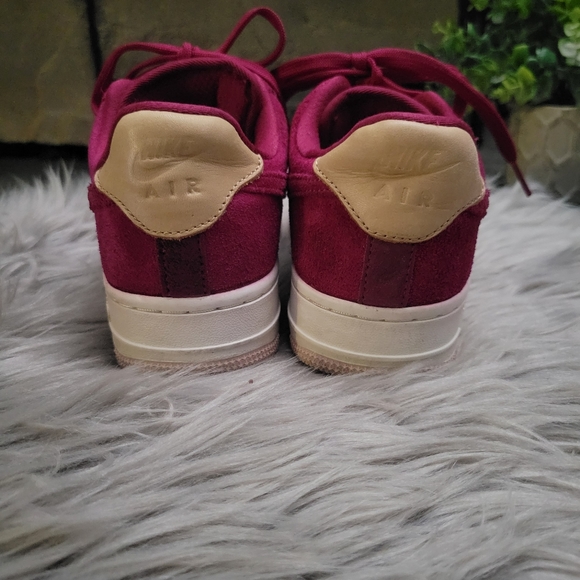 Nike Air Force 1 Premium 'True Berry' 896185-602 Women's size 6 - Picture 11 of 13
